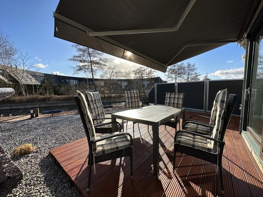 Ferienhaus Am Wasser Lemmer 136 Neu Renoviert Exterior photo