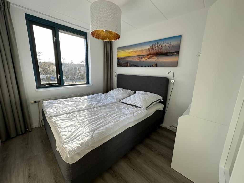 Ferienhaus Am Wasser Lemmer 136 Neu Renoviert Exterior photo